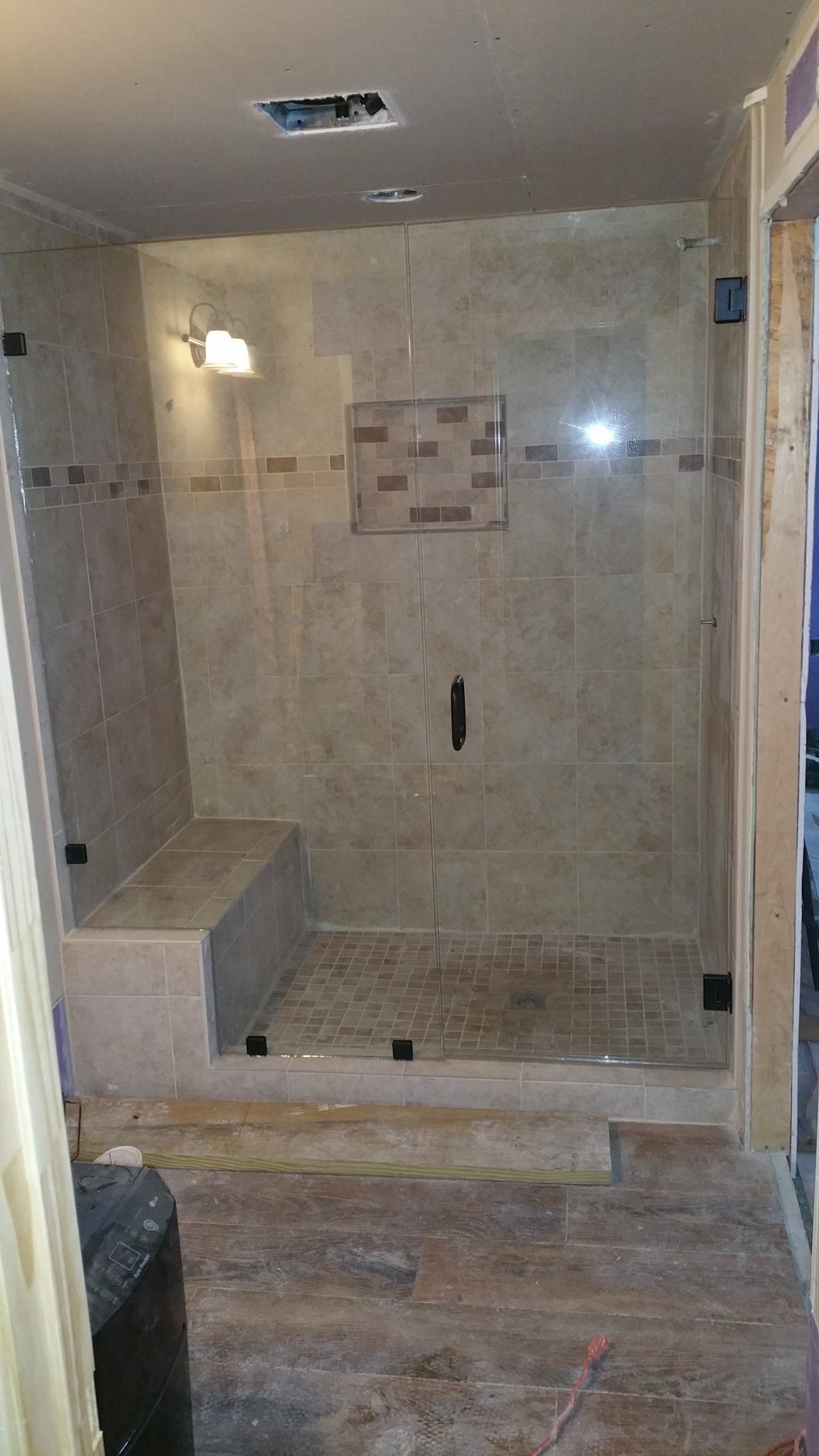 Frameless Shower Doors in Hampstead, NC Registers Auto Glass